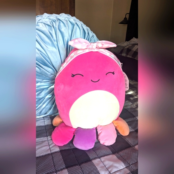 Squishmallows Other - Squishmallows Octavia Octopus 12" Valentines Plush New Pink with Bow